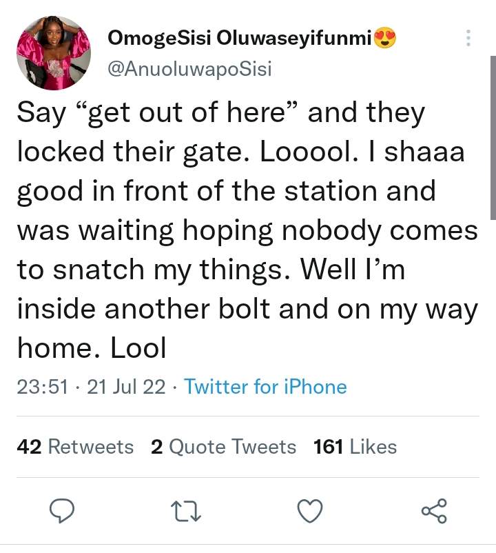 Lady accuses police men of chasing her away after she sought refuge at police barracks