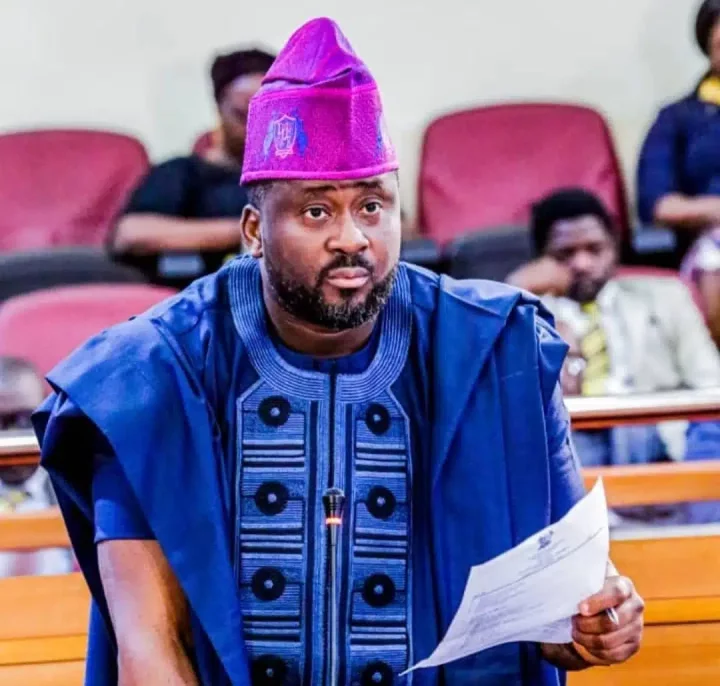 The hatred for me is too much - Desmond Elliot cries out (Video)
