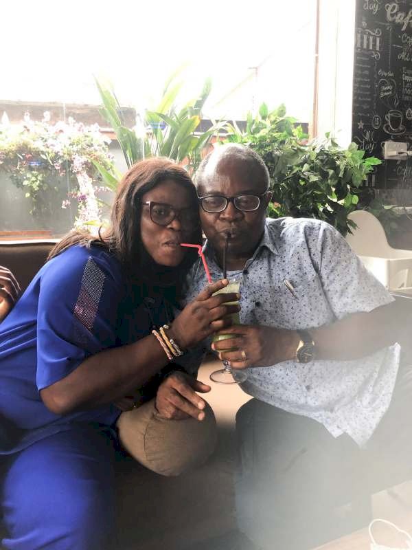 Lady puts a smile on her parents faces by taking them to lunch (Photos)