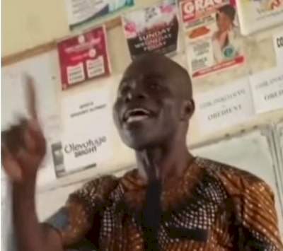 'Your father!' - Moment lecturer angrily blasts student who interrupted his speech in class (Video)