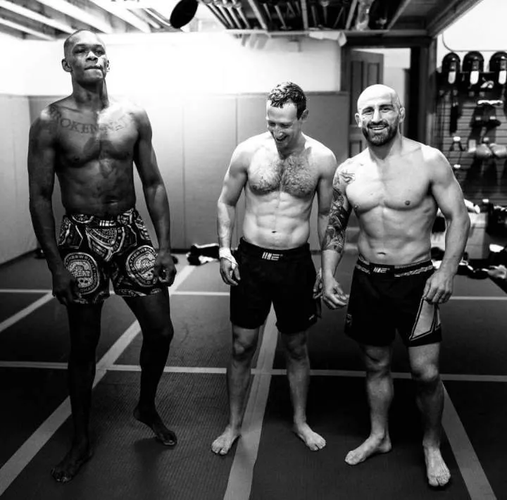 Mark Zuckerberg trains with UFC champions Israel Adesanya & Alexander Volkanovski ahead of possible fight with Elon Musk (photos)