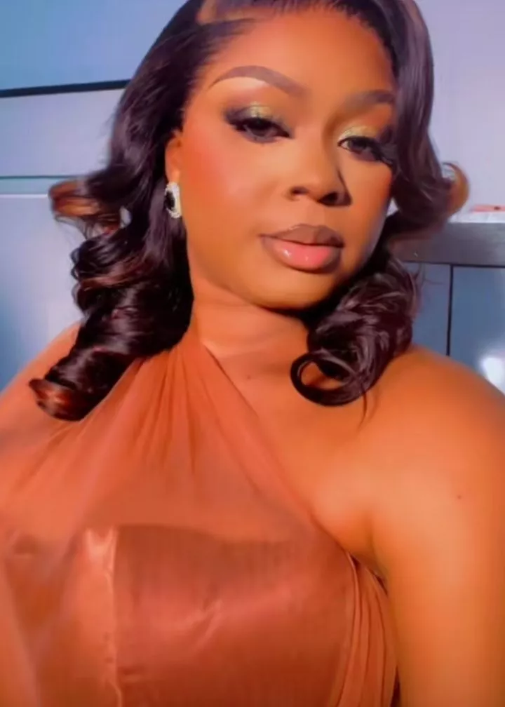 Pregnant lady laments over her facial transformation, shares video