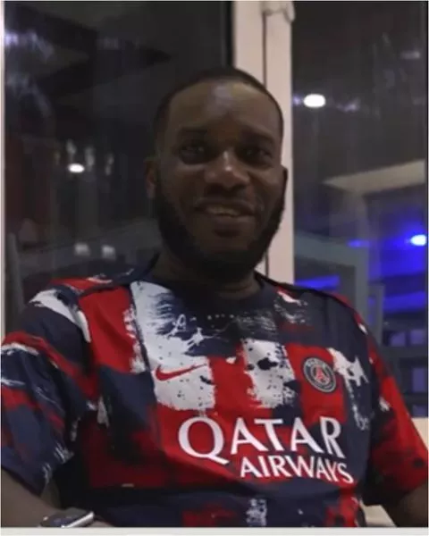 Jay Jay Okocha in PSG colours -- X