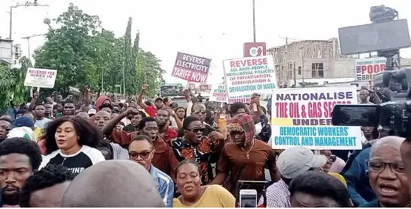 Live Update: 3 killed, many injured as protest turns violent in Kaduna