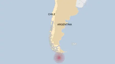 Map showing Chile and Argentina with the area of the earthquake's epicentre.