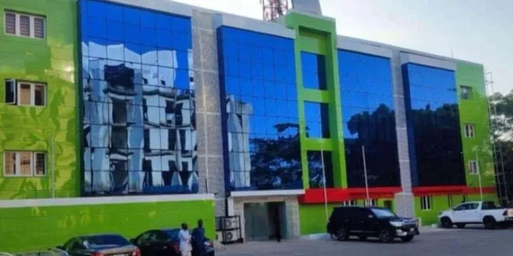 Buhari: APC orders total shutdown of National office for 3 days Buhari: APC orders total shutdown of National office for 3 days