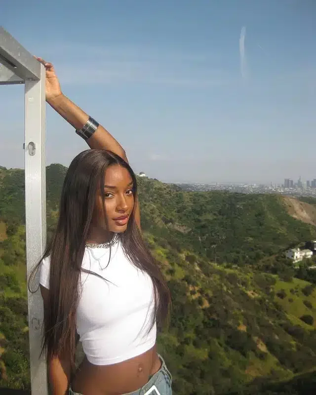 Fans react as Ayra Starr's mother rocks a crop top in a new fun video