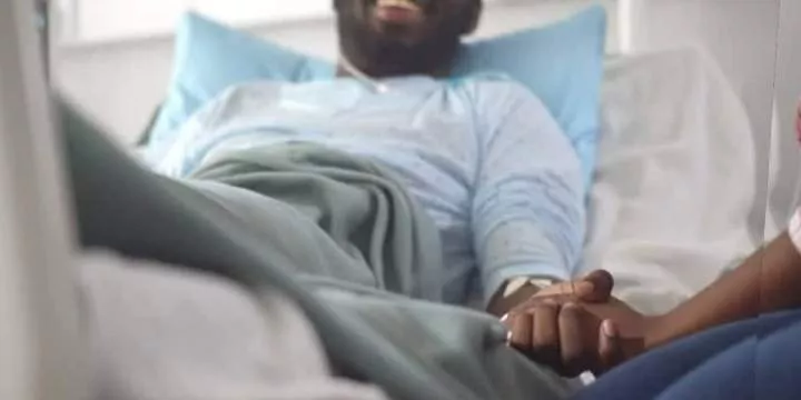 Man changes mind about donating kidney to ailing girlfriend after find out she's cheating