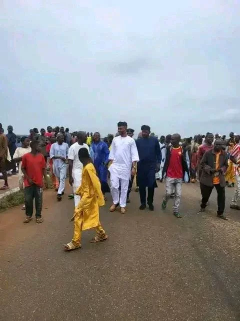 Commuters stranded as bridge collapses in Taraba