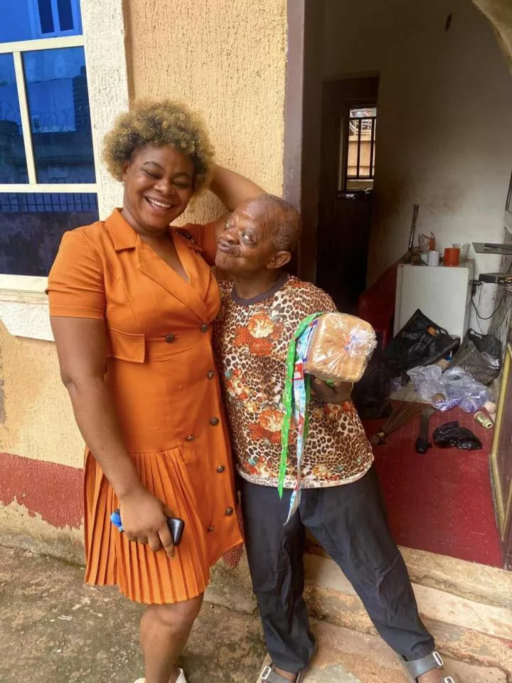 Ella Ada visits Kenneth Aguba with loaf of bread and beverages, photos stir emotions