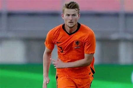 Why Man Utd Will Sign De Ligt Ahead of Branthwaite