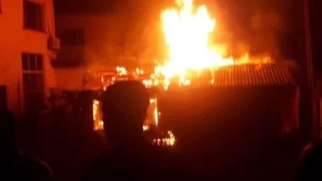 Traders devastated as late-night fire ravages popular Onitsha timber market [VIDEO]