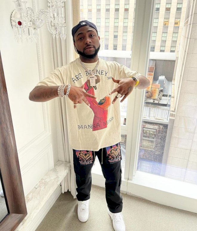 Check out Davido's reaction after Nengi beat Erica to win Gage's online influencer of the year (Video)