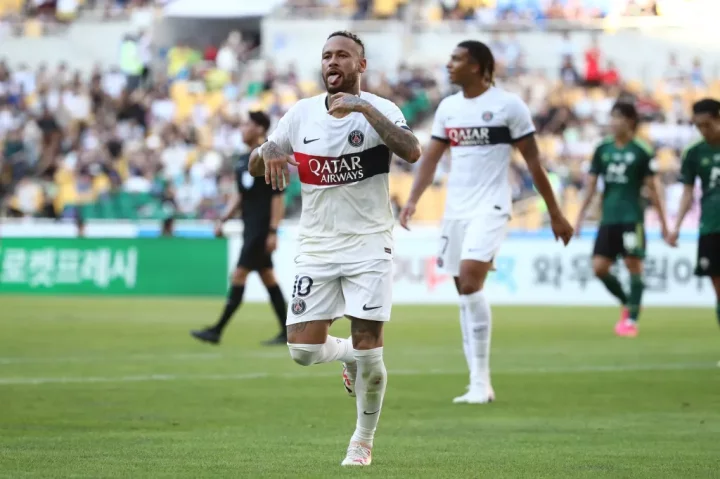 BUSAN, SOUTH KOREA - AUGUST 03: Neymar Jr of Paris Saint-Germain celebrates with after scoring the team's second goal during the preseason friendly between Jeonbuk Hyundai Motors and Paris Saint-Germain at Busan Asiad Stadium on August 03, 2023 in Busan, South Korea. (Photo by Chung Sung-Jun/Paris Saint-Germain Football/PSG via Getty Images)