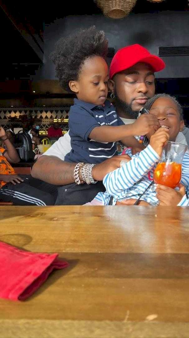 Unlike the one wey dey select children - Davido applauded for impartial care following hangout with Imade, Ifeanyi (Video) 