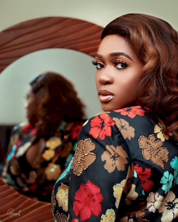 "The scariest moment of my life was when I forgot the national anthem" - Singer, Waje (VIDEO)