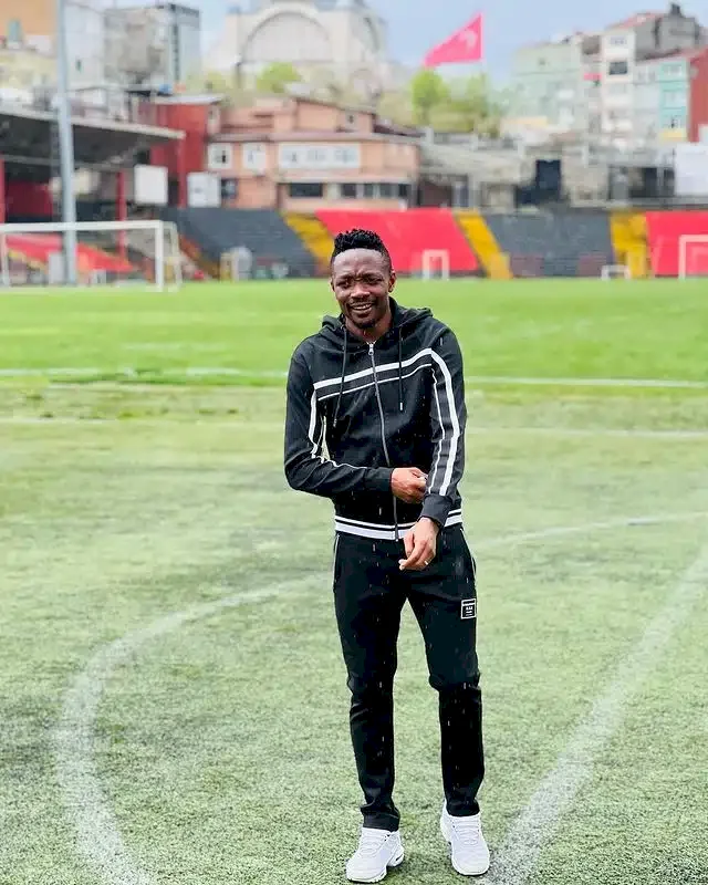 Ahmed Musa pledges N3M to Flamingos following bronze win at U-17 women's World Cup