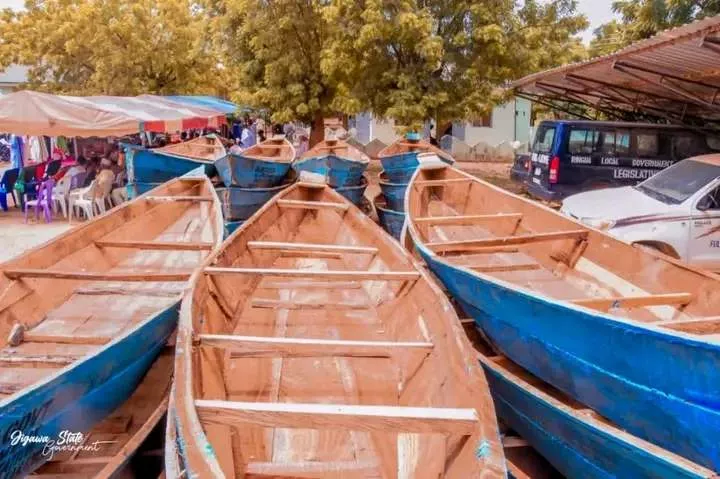 Jigawa flood: Gov Namadi distributes canoes to communities