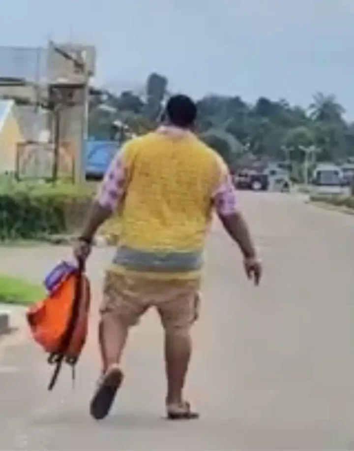 Speed Darlington mocks Cubana Chief Priest for using 'children's school bag' (Video)