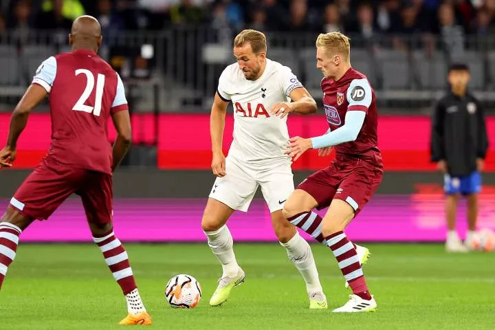 Kane's future remains in doubt at Tottenham