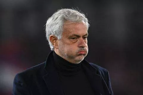 Jose Mourinho releases a powerful ten-word statement after leaving Roma