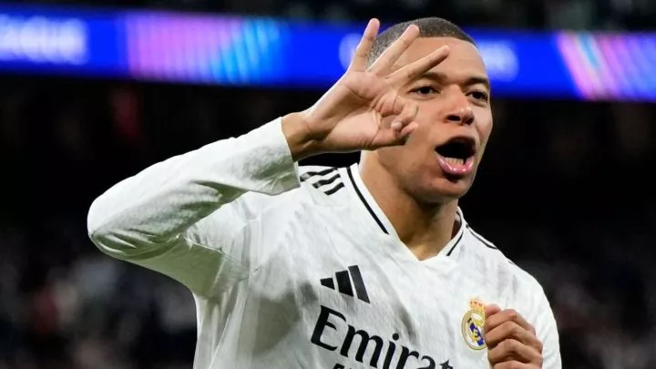 I'm not trying to take their place - Mbappe names two irreplaceable players in world football