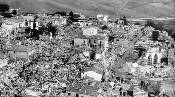 Italian American Responses To The 1980 Irpinia Earthquake, 56% OFF