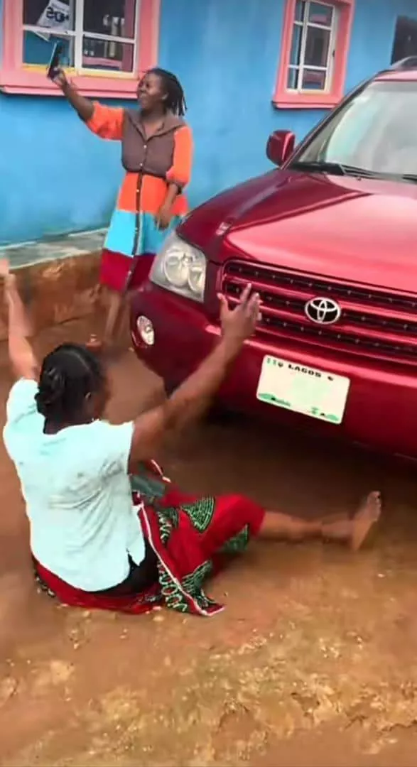 Man shares elder sister's overwhelming excitement after buying her an SUV