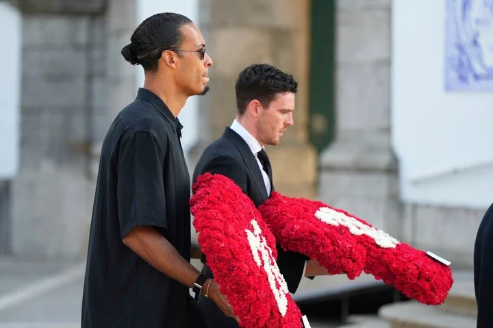 Liverpool squad bid emotional farewell to Diogo Jota at team-mate's funeral Liverpool squad bid emotional farewell to Diogo Jota at team-mate's funeral