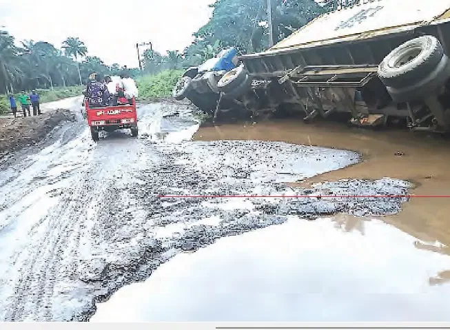 How lives are wasted daily on Nigeria's highways of horror How lives are wasted daily on Nigeria's highways of horror