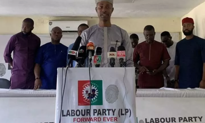 Labour Party calls for removal of female labour minister for failure to focus