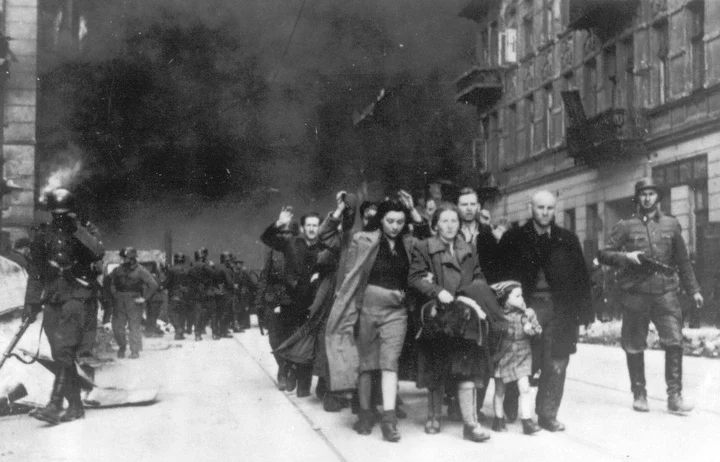 One of the last survivors of the Warsaw Ghetto resistance tells of the  bravery of those who dared to stand up against the Nazis - CNN