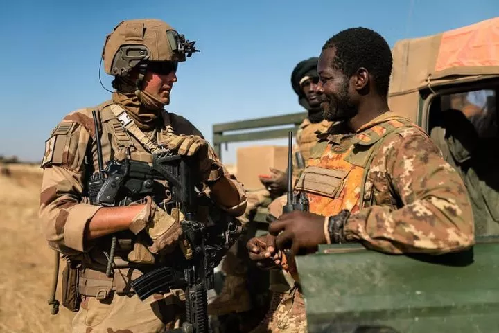 6 African countries that have rejected France' s military presence