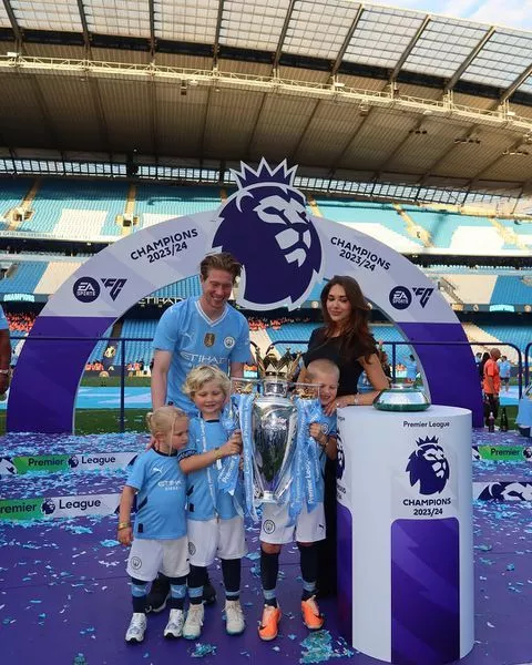 Kevin De Bruyne with his wife Michèle Lacroix and children after Manchester City's Premier League victory in 2024 (Credit: Instagram)