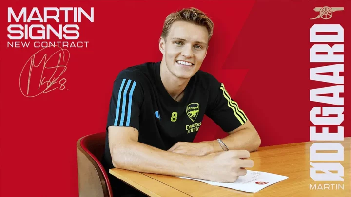 Martin Odegaard signs Arsenal contract extension