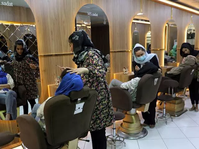 Women in Afghanistan protest against ban of beauty parlours