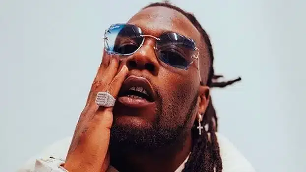 Fans dig out old tweet of Burna Boy disclosing why he doesn't have baby mamas amidst Davido's scandal