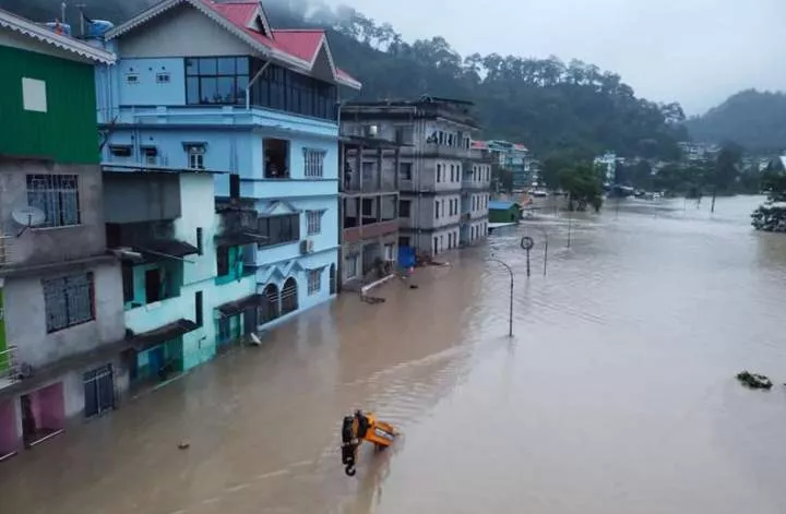 23 soldiers missing in Indian  flood