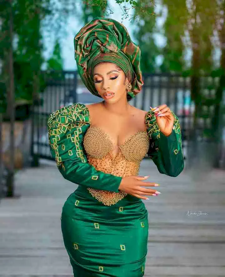 Netizens mention Mercy Eke as Ike Onyema throws big shade at girls with artificial butt (Video)