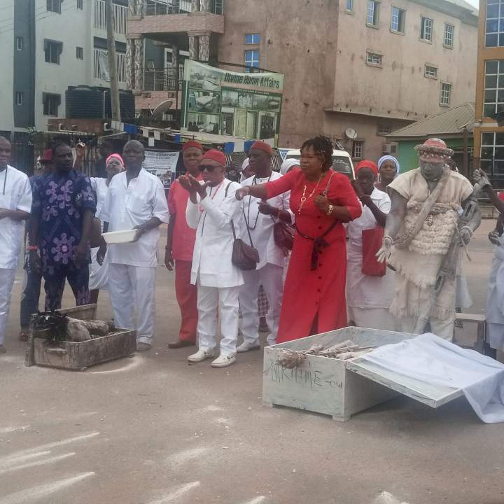 Delta community places curses on cultists and kidnappers (photos)