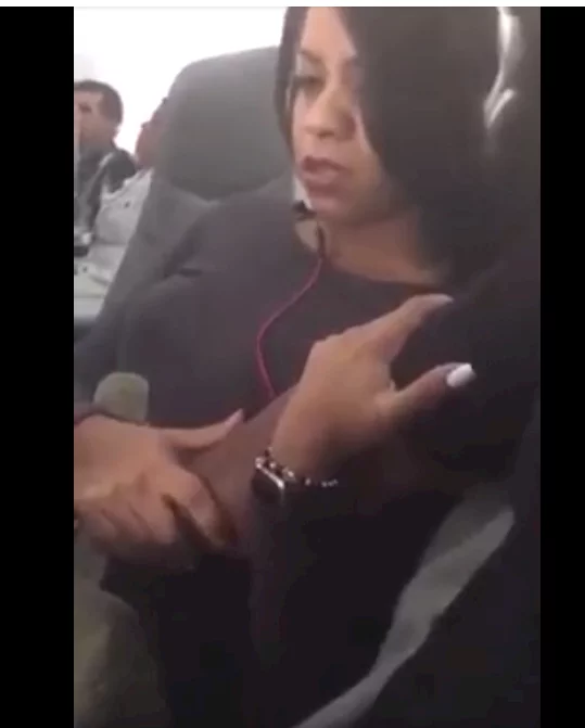 Video of a man fingering his lover while on a flight goes viral (18+ video)