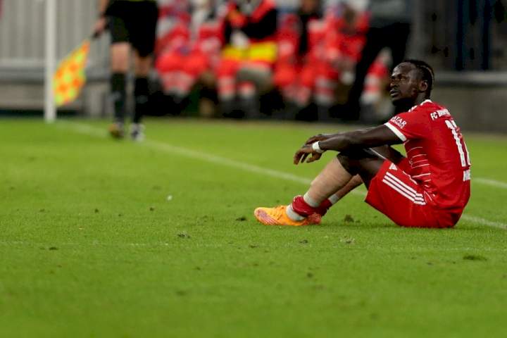 Sadio Mane picks up injury while playing for Bayern Munich just 13 days before Senegal begin World Cup campaign in Qatar