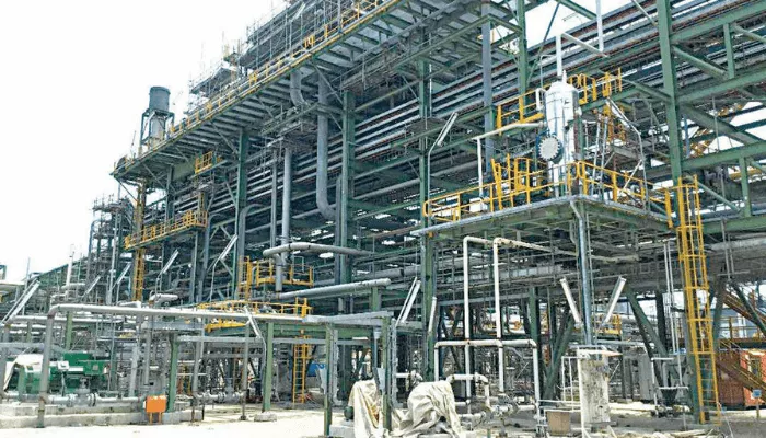 Dangote refinery to finally commence operation in October with 370,000 b/d