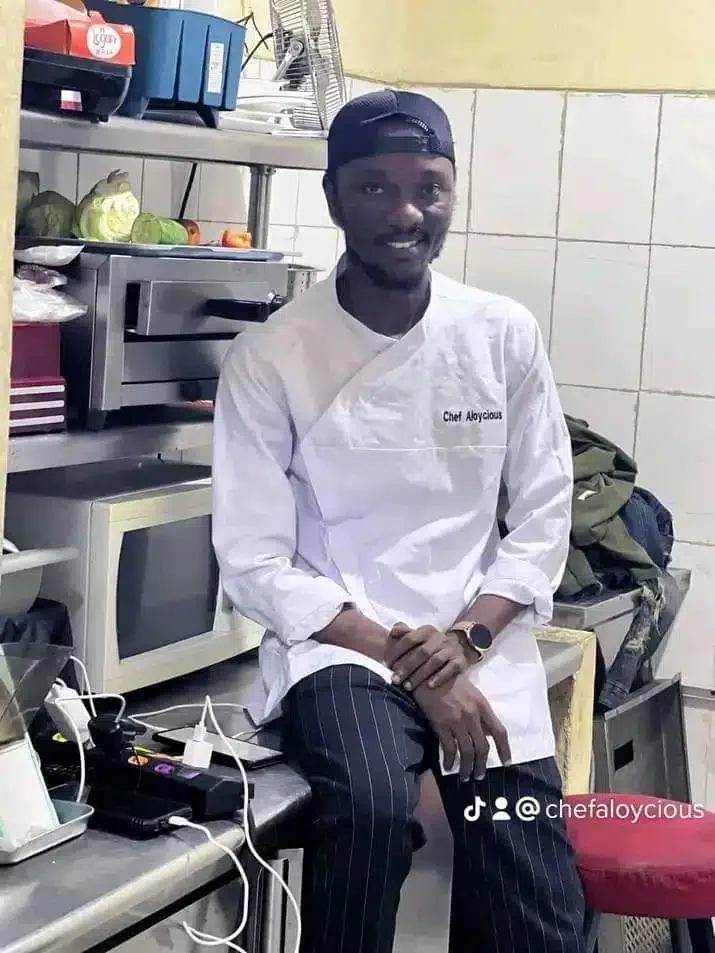 'He has cooked for 7 hours' - Liberian chef set to break Hilda Baci's record (Photos)
