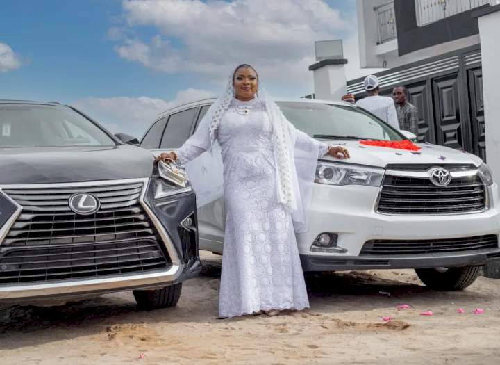 Actress Laide Bakare acquires two new cars (photos)