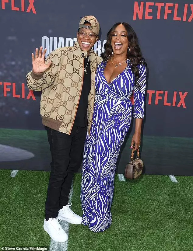 Actress Niecy Nash and her wife Jessica�Betts step out together for LA premiere of Quarterback (photos)